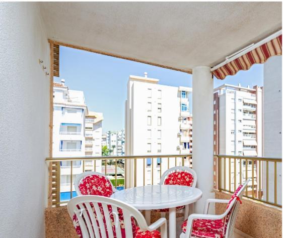 Jardin 5 Playa De Gandia - No Fiestas - Con Wifi Apartment Exterior foto